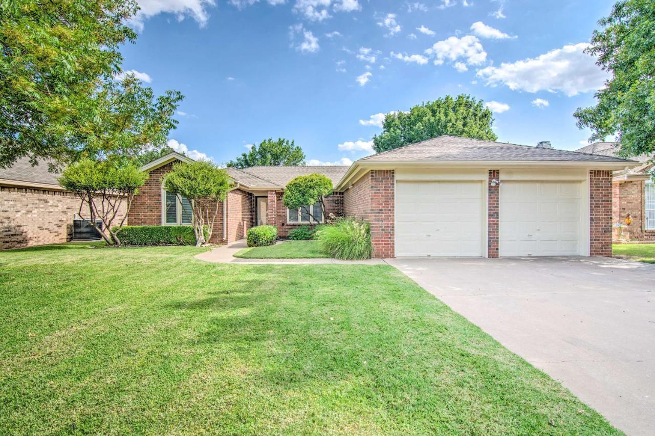 Lubbock Home With Deck And Yard - 8 Miles To Ttu! Eksteriør billede